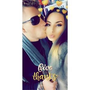 Meet your Posher, Devan